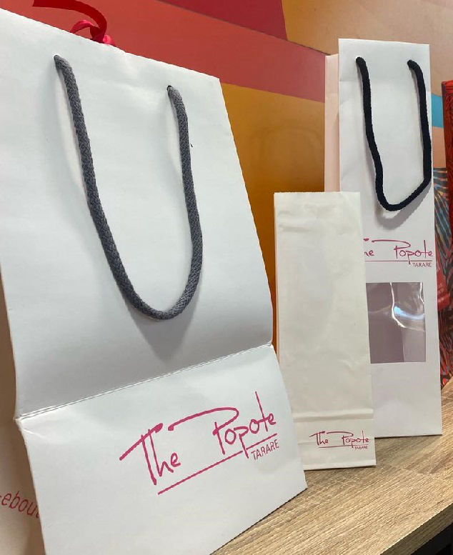 photo de sacs luxe blancs personnalisés avec logo The Popote